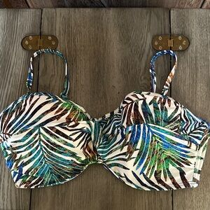 Sunsets Island Life Iconic Twist Bandeau Bikini Top